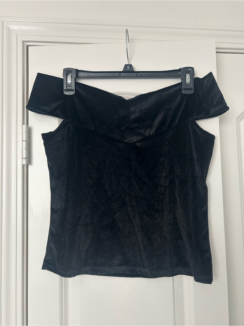 90s Velvet Off-the-Shoulder Shirt - Black